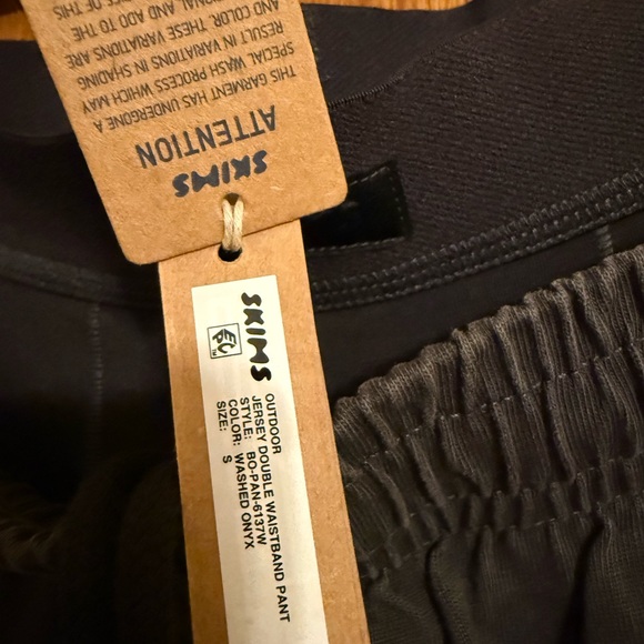 SKIMS Outdoor Jersey Double Waistband Pants in Washed Onyx Size Small, NWT - Picture 6 of 6